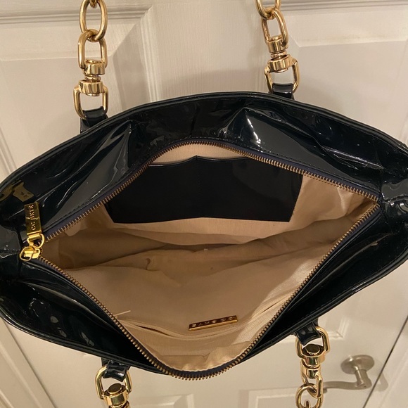 Dark navy blue CC Skye Patent Leather Bag - Picture 4 of 4